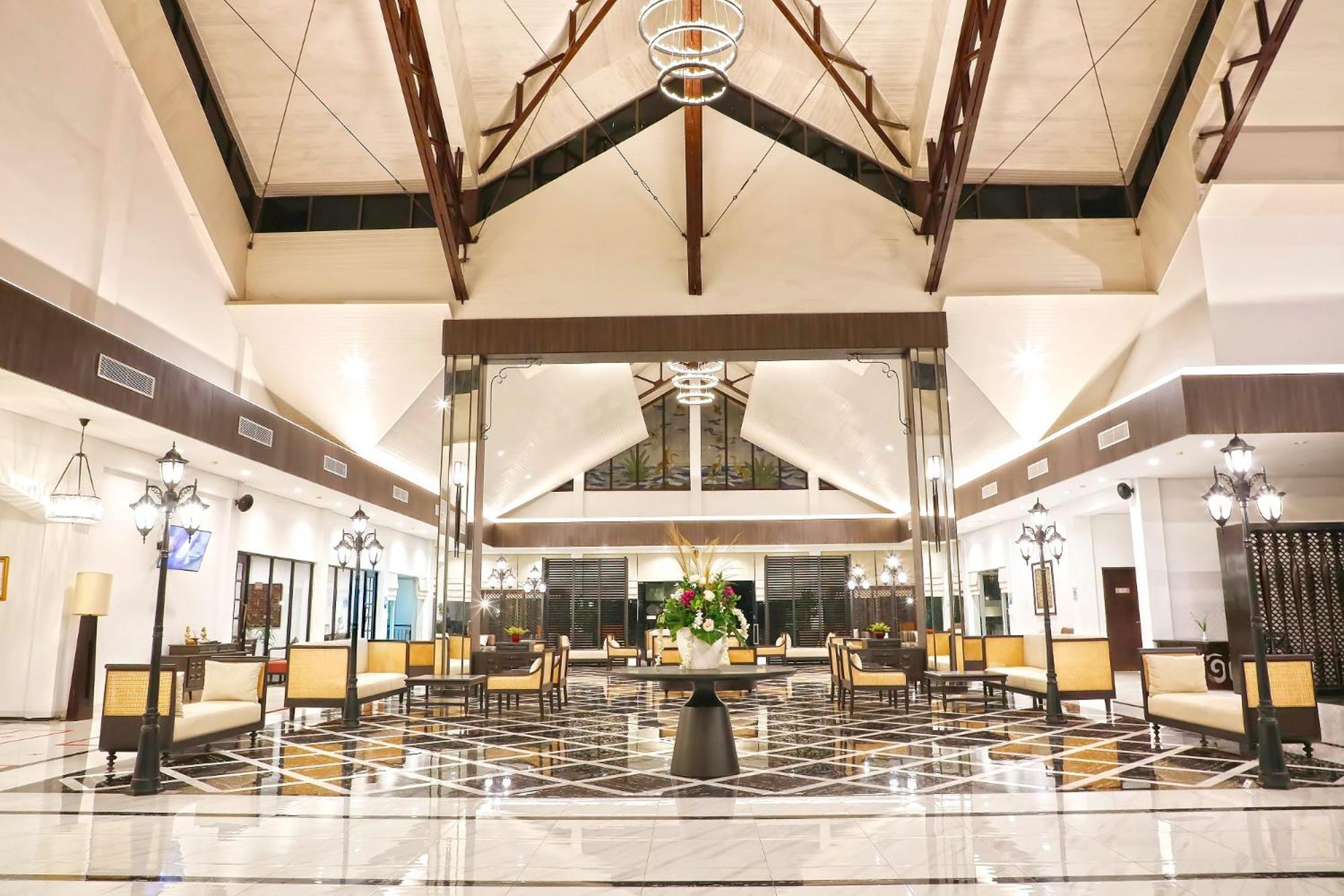 丽多湖度假酒店-Mnc酒店集团 茂物 外观 照片