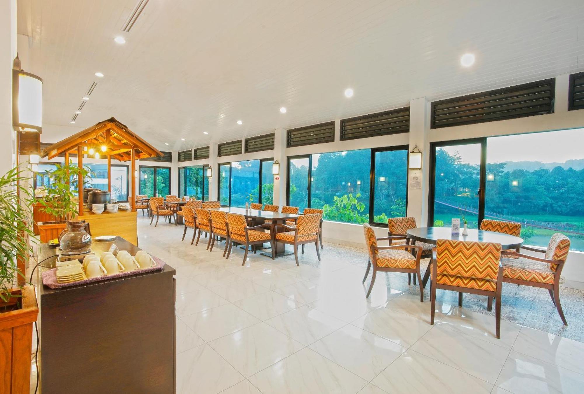 丽多湖度假酒店-Mnc酒店集团 茂物 外观 照片